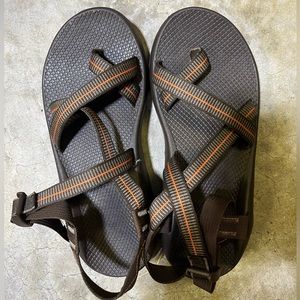 Men’s Chacos Like New Size 11.